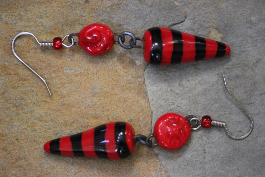 Black and Red Striped Teardrop Style Drop Earrings