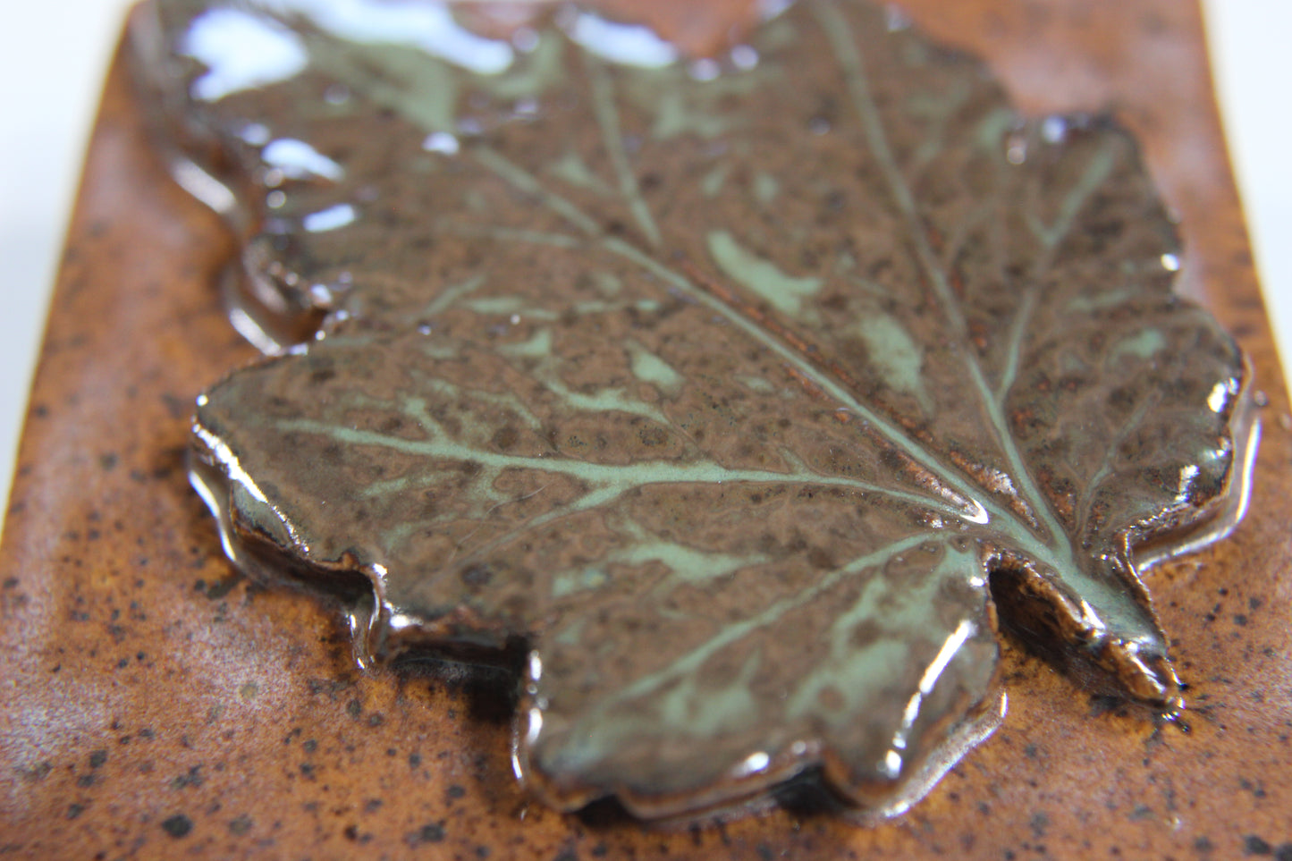 Brown & Green Geranium Leaf Impression Tile
