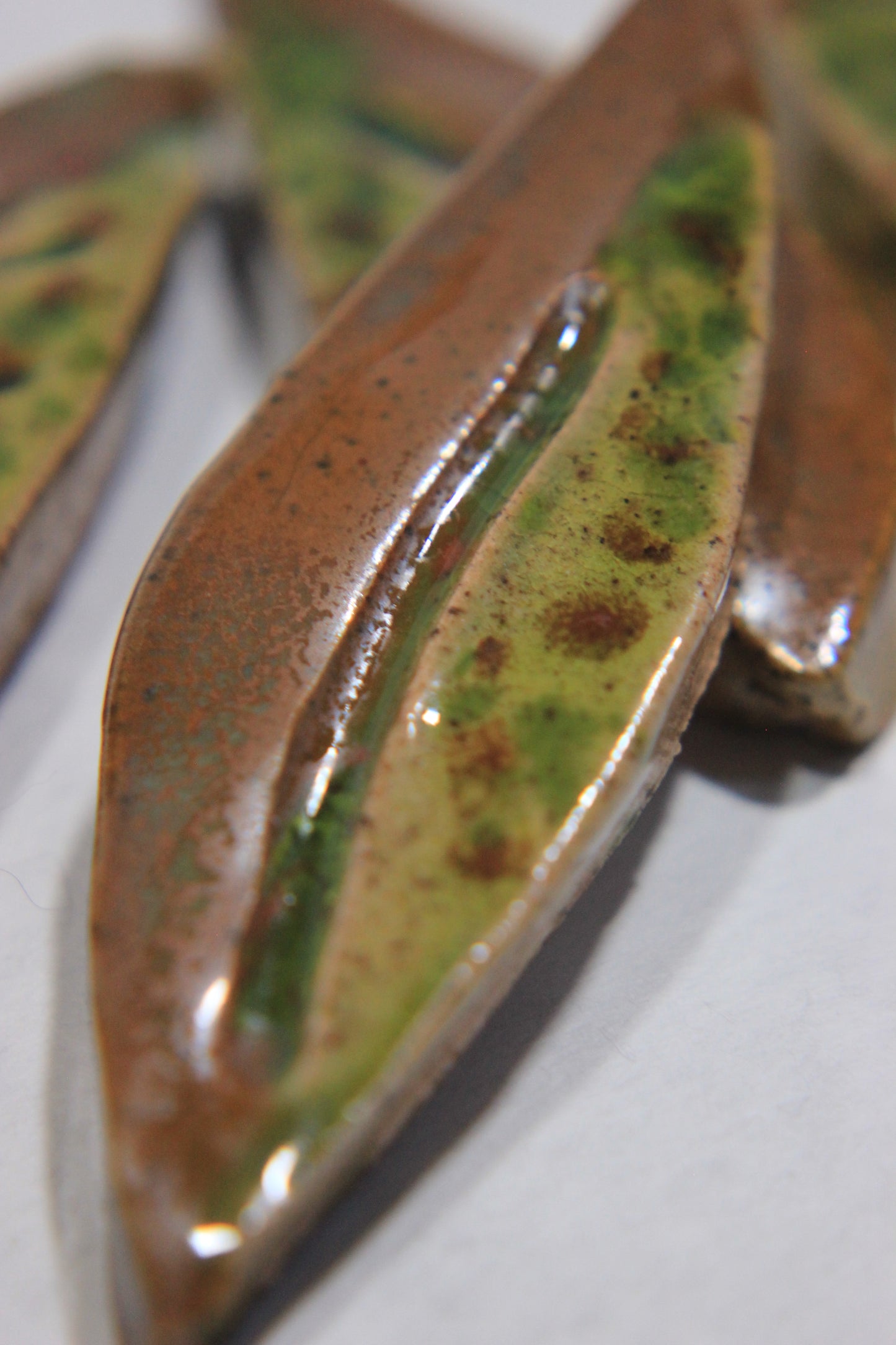 Ceramic Brown & Green Leaf Tile Set